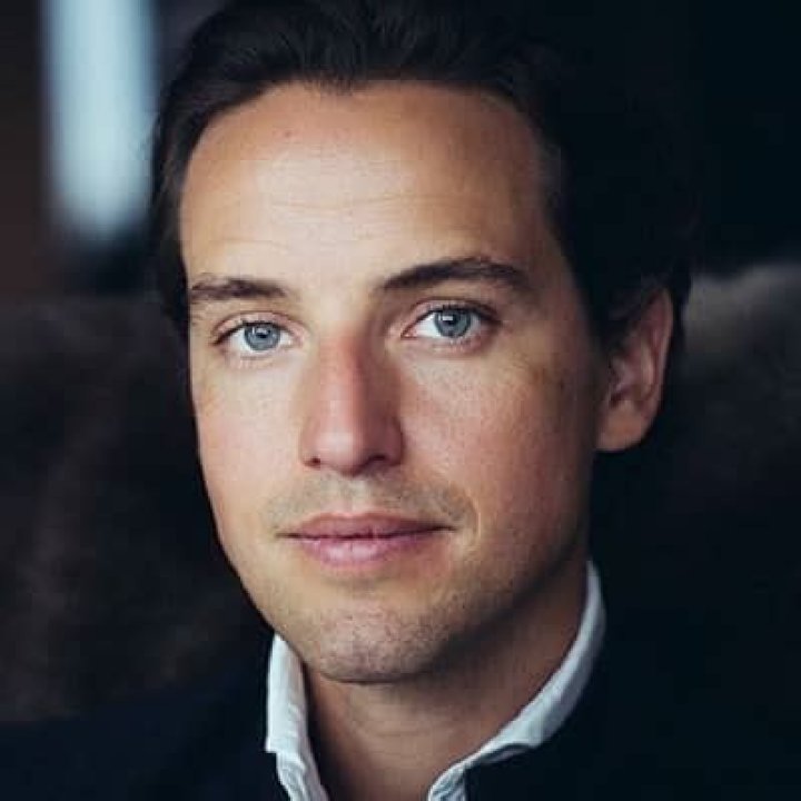 Alexander Gilkes-Bio, Career, Net Worth, Facts, In Relation, Wiki