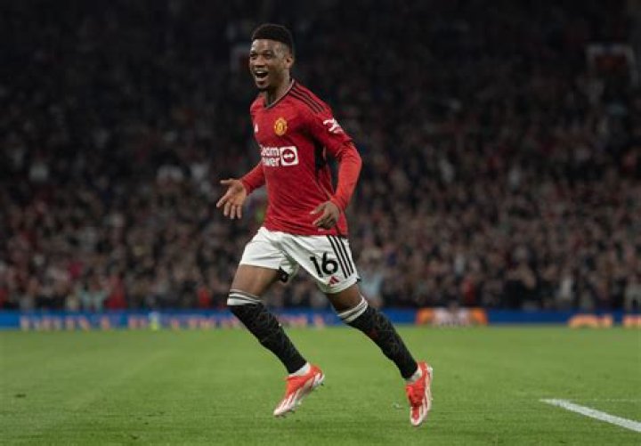 Amad Diallo - Bio, Age, Net Worth, Height, Nationality, Facts