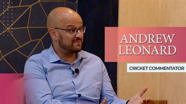 Carla Brocker - Bio, Age, Net Worth, Single, Nationality, Body Measurement, Career