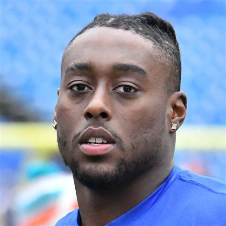 Carlos Basham Jr. - Bio, Age, Height, Single, Nationality, Body Measurement, Career