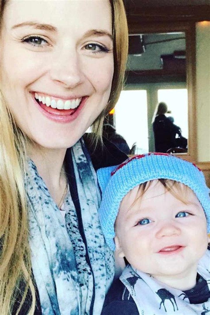 Casey Hooper - Bio, Age, Net Worth, Height, Single, Career, Instagram
