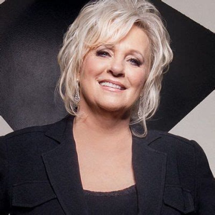 Connie Smith - Bio, Age, Net Worth, Married, Nationality, Body Measurement, Career
