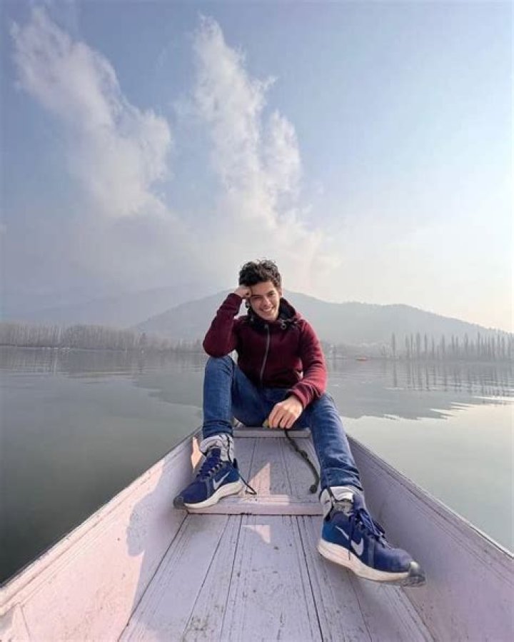 Darsheel Safary -Career, Bio, Single, Age, Net Worth, Height, Facts