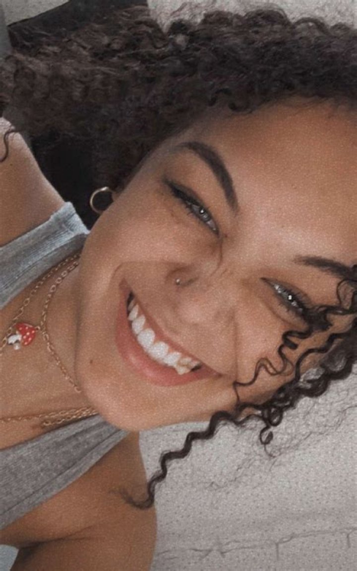 Devyn Winkler - Bio, Age, Net Worth, Single, Nationality, Body Measurement, Career