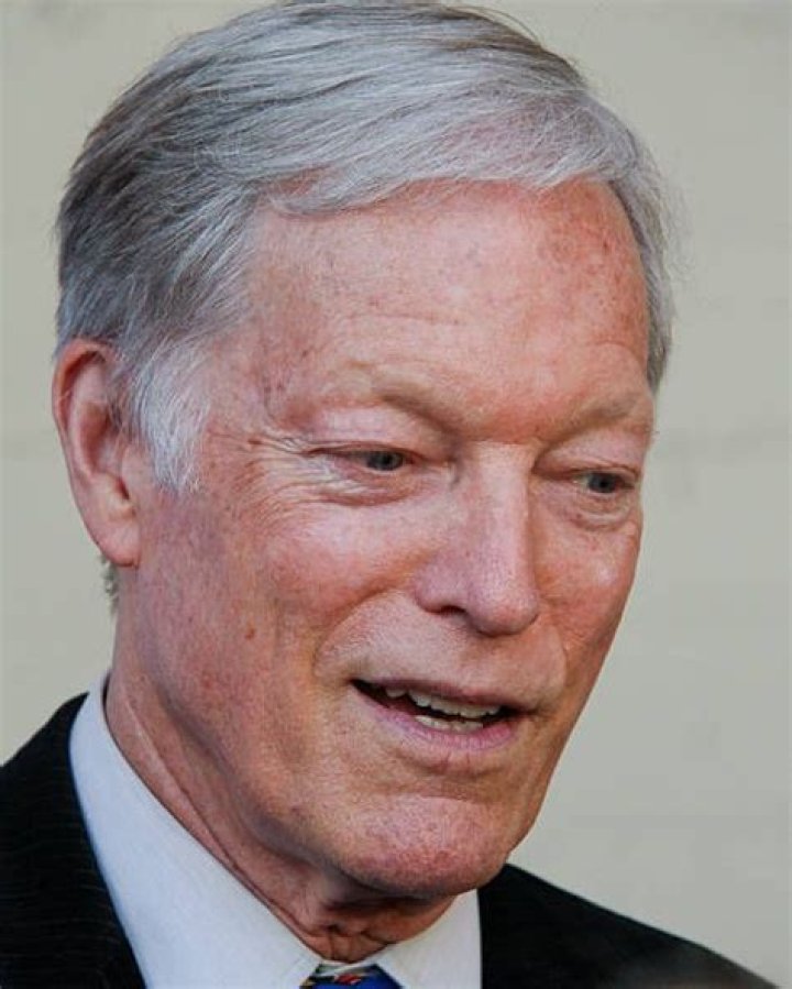 Huck Milner - Bio, Career, Net Worth, Height, Single, Wiki, Facts