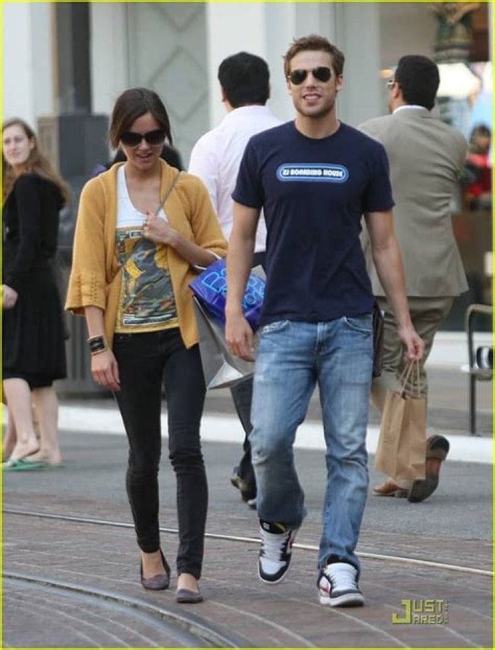 Jessica Stroup - Bio, Age, Net Worth, Height, Facts, Nationality