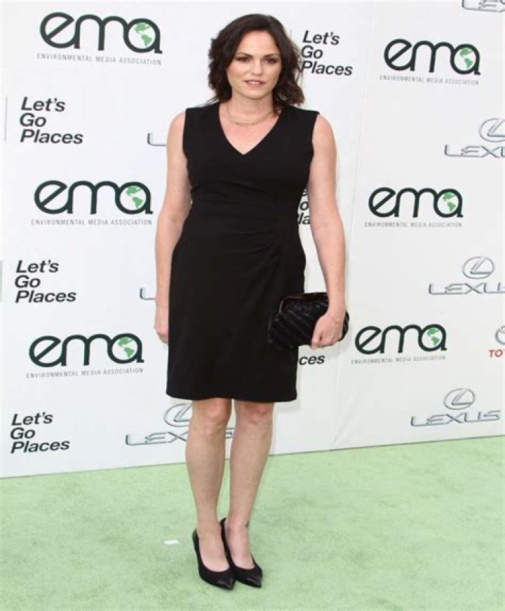 Jorja Fox - Bio, Age, Net Worth, Height, Single, Nationality, Body Measurement, Career