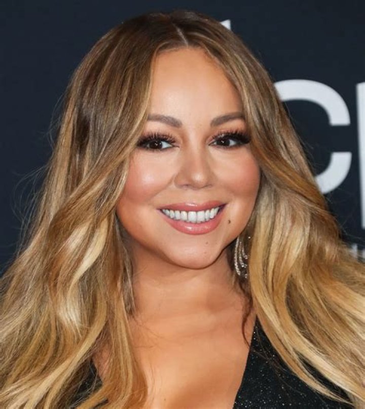 Mariah Carey - Bio, Age, Net Worth, Height, Single, Nationality, Career