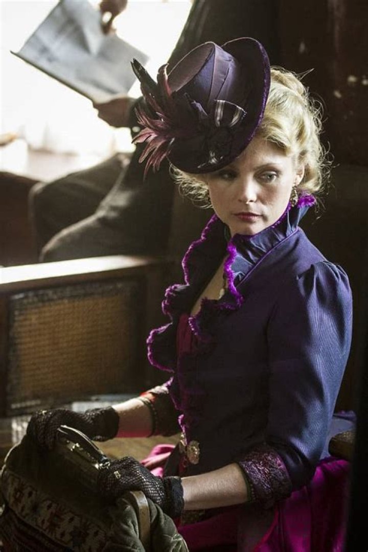 MyAnna Buring - Bio, Career, Age, Net Worth, Height, Facts