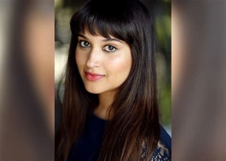 Nayana Dasgupta - Bio, Age, Net Worth, Height, Married, Nationality, Body Measurement, Career