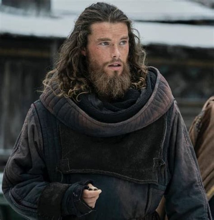 Sam Corlett - Bio, Age, Career, Net Worth, Height, Facts