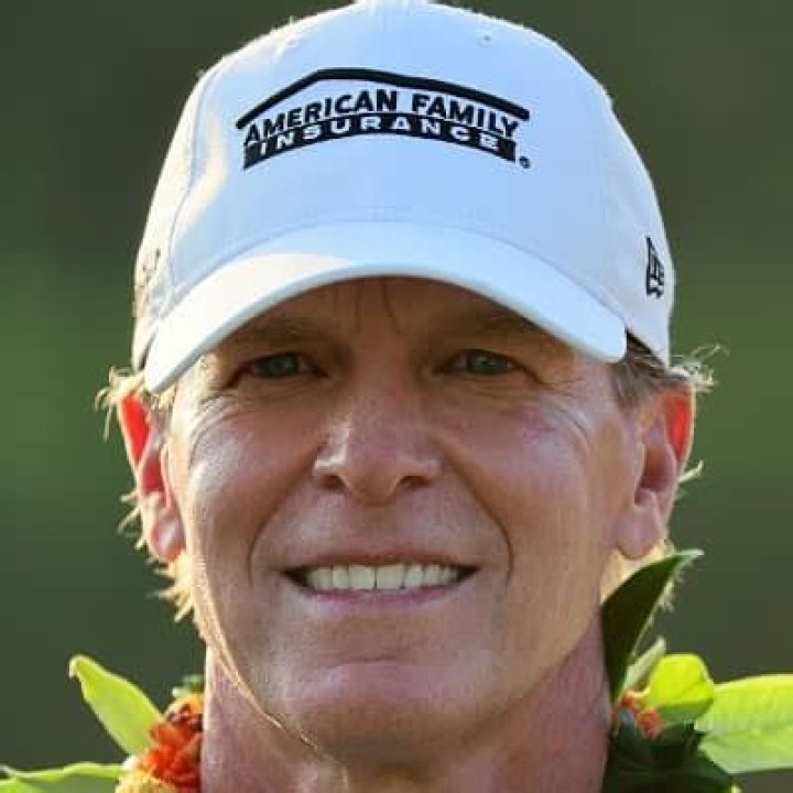 Steve Stricker - Bio, Age, Height, Net Worth, Facts, Nationality