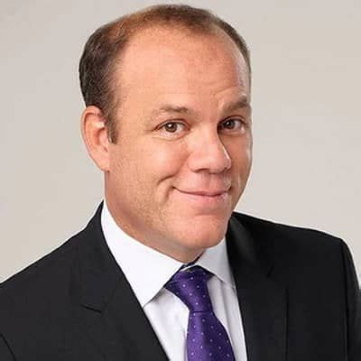 Tom Papa - Bio, Age, Net Worth, Height, Married, Nationality, Body Measurement, Career
