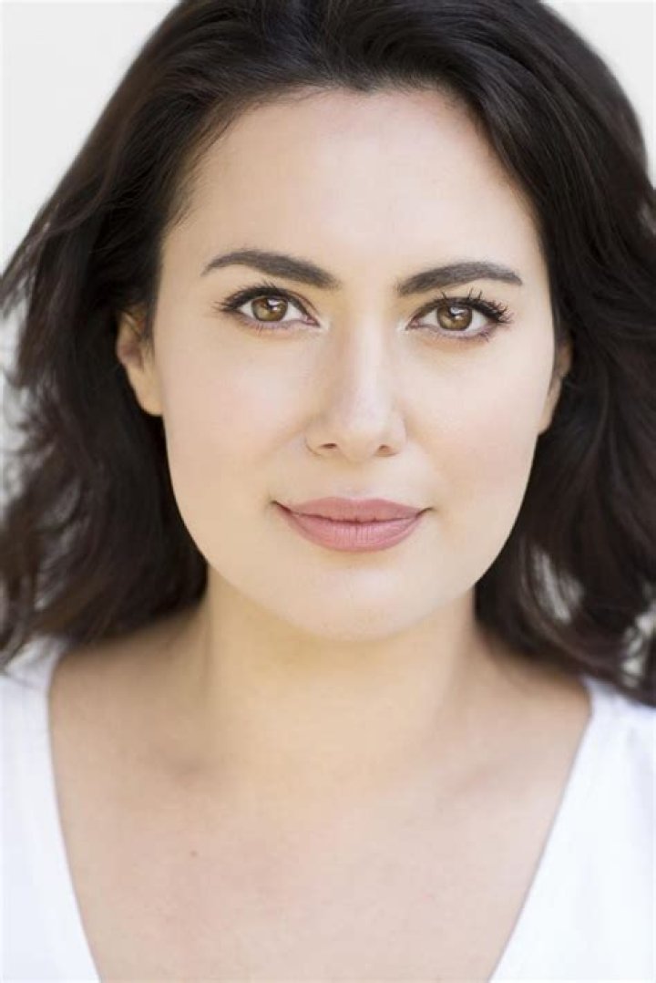 Yasmine Akram - Bio, Age, Net Worth, Height, Single, Nationality, Wiki